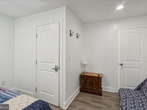 1557 N 9TH Street, Philadelphia PA 19122