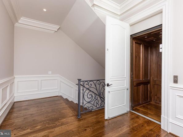 1181 Ballantrae Lane, Mclean VA 22101