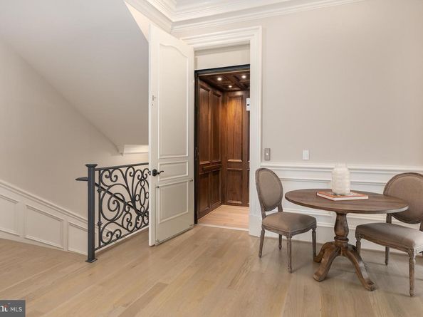 1181 Ballantrae Lane, Mclean VA 22101