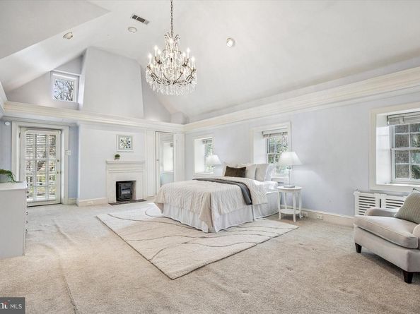 2314 Valley Road, Huntingdon Valley PA 19006