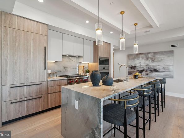 160 N 2nd Street 601, Philadelphia PA 19106