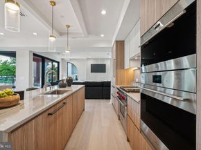 160 N 2nd Street 601, Philadelphia PA 19106