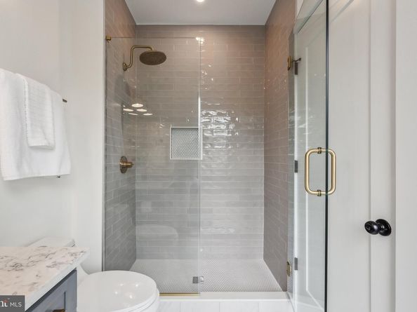 507 S Adams Street, Arlington VA 22204