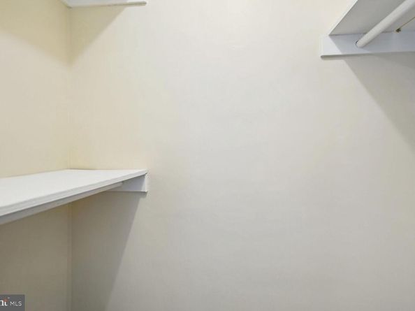 3601 5TH Street S 206, Arlington VA 22204