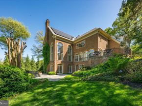 1101 Dogwood Drive, Mclean VA 22101