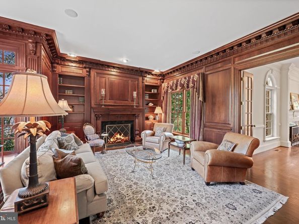 1101 Dogwood Drive, Mclean VA 22101