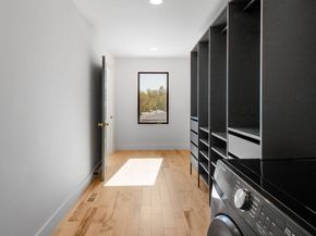 2025 N Emerson Street, Arlington VA 22207