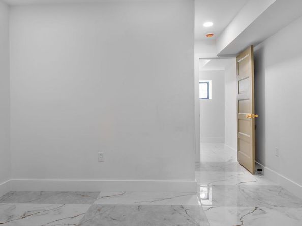 2025 N Emerson Street, Arlington VA 22207