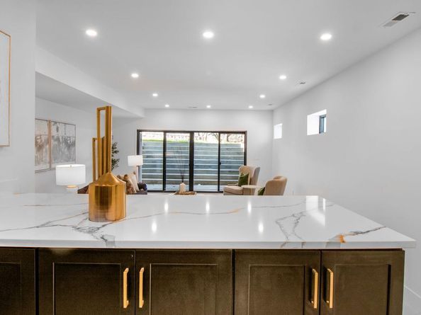 2025 N Emerson Street, Arlington VA 22207