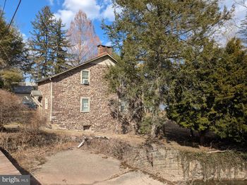 218 Towpath Street