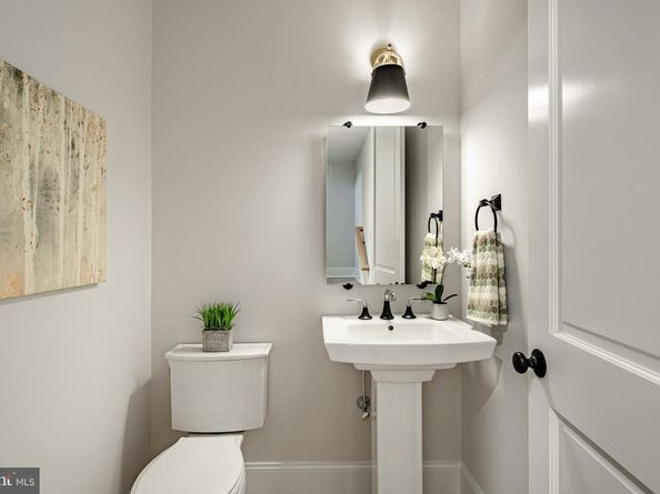 407 Oakwynne Drive, Wynnewood PA 19096