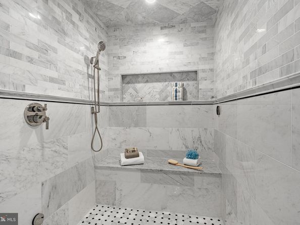 407 Oakwynne Drive, Wynnewood PA 19096