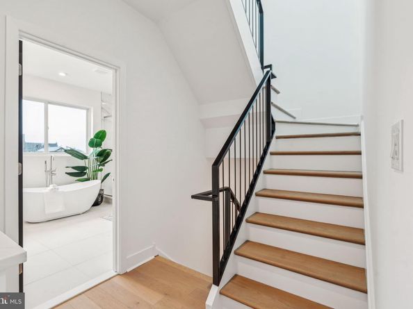1407 S Napa Street, Philadelphia PA 19146