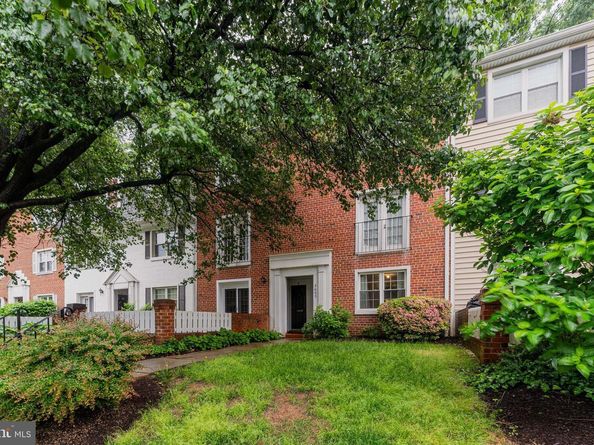 2605 Walter Reed Drive A, Arlington VA 22206