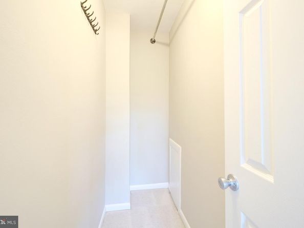 53 Skyhill Road 204, Alexandria VA 22314