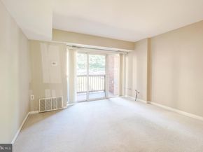 53 Skyhill Road 204, Alexandria VA 22314