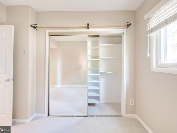 53 Skyhill Road 204, Alexandria VA 22314