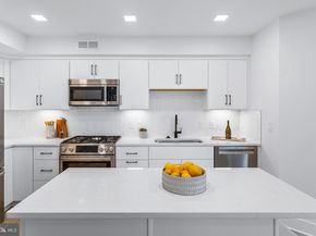 701 N Henry Street 211, Alexandria VA 22314