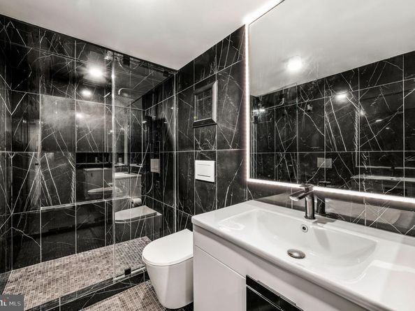 219 S 18TH Street 710, Philadelphia PA 19103