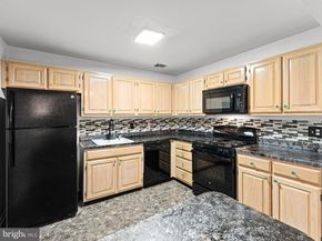 26 Bonnie Gellman Court B26, Philadelphia PA 19114