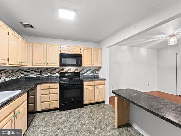 26 Bonnie Gellman Court B26, Philadelphia PA 19114