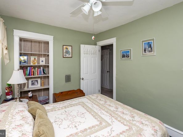 28 Harrison Avenue, Clifton Heights PA 19018