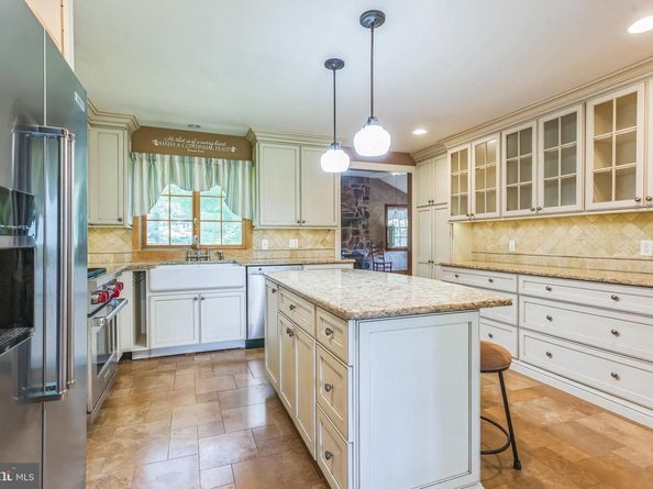1305 Meetinghouse Road, North Wales PA 19454