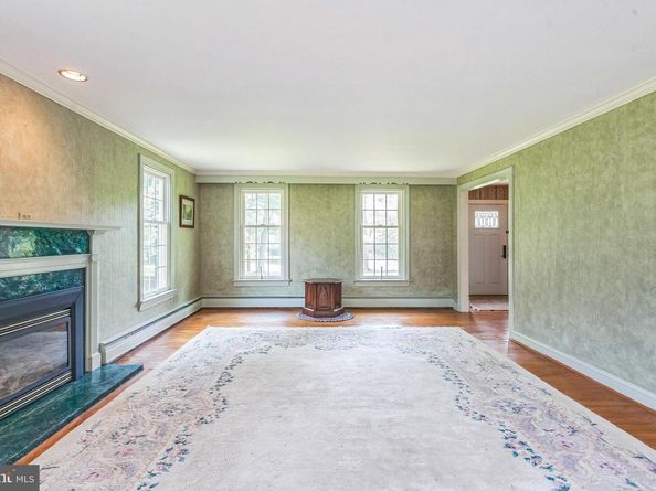 1305 Meetinghouse Road, North Wales PA 19454