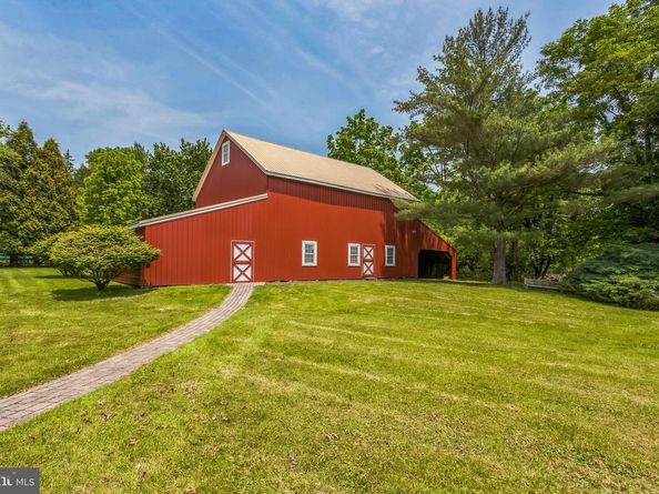 1305 Meetinghouse Road, North Wales PA 19454