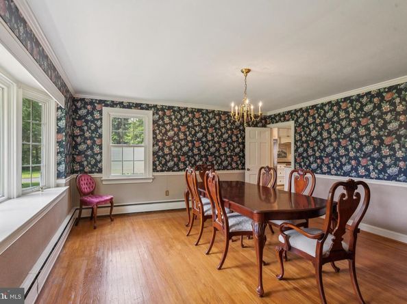 1305 Meetinghouse Road, North Wales PA 19454
