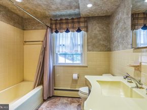 1305 Meetinghouse Road, North Wales PA 19454