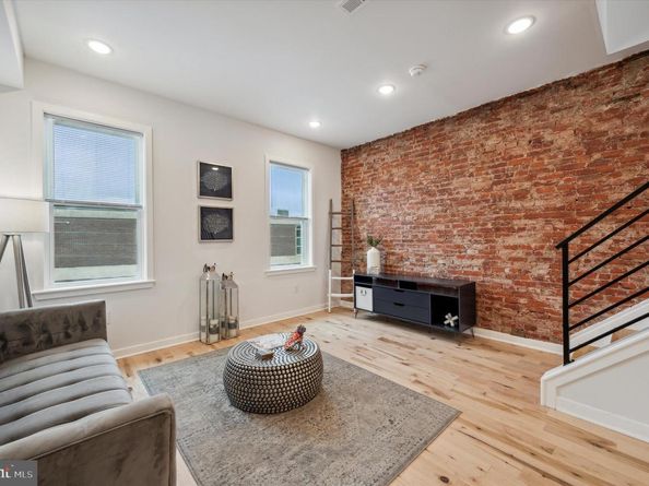 865 N 43rd Street, Philadelphia PA 19104