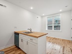 865 N 43rd Street, Philadelphia PA 19104