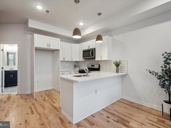 865 N 43rd Street, Philadelphia PA 19104