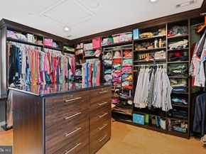 8633 Janet Lane, Vienna VA 22180