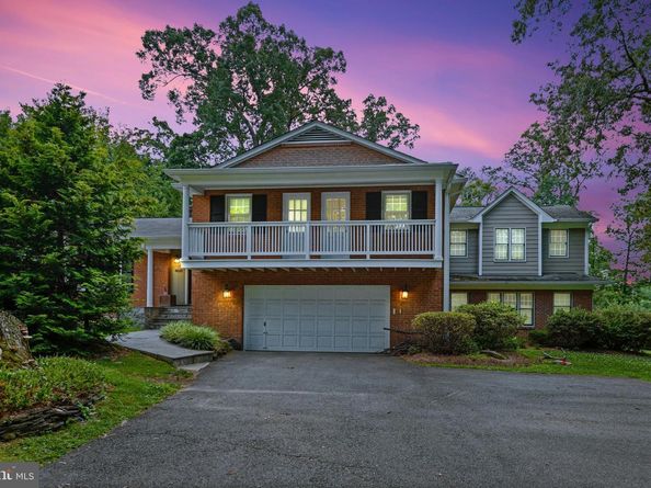 8633 Janet Lane, Vienna VA 22180