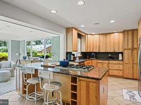 8633 Janet Lane, Vienna VA 22180