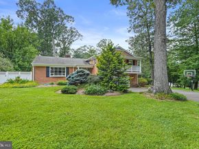 8633 Janet Lane, Vienna VA 22180