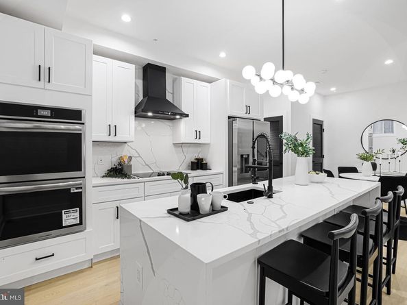 616 NW Kenyon Street NW 3, Washington DC 20010