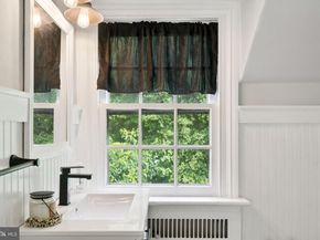 123 Waverly Road, Wyncote PA 19095