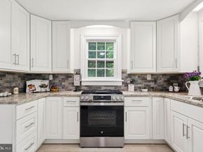 123 Waverly Road, Wyncote PA 19095