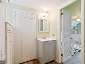 123 Waverly Road, Wyncote PA 19095