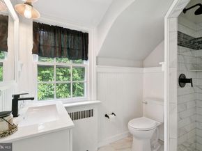 123 Waverly Road, Wyncote PA 19095