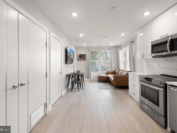1638 K Street NE 101, Washington DC 20002