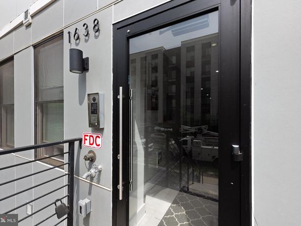 1638 K Street NE 101, Washington DC 20002