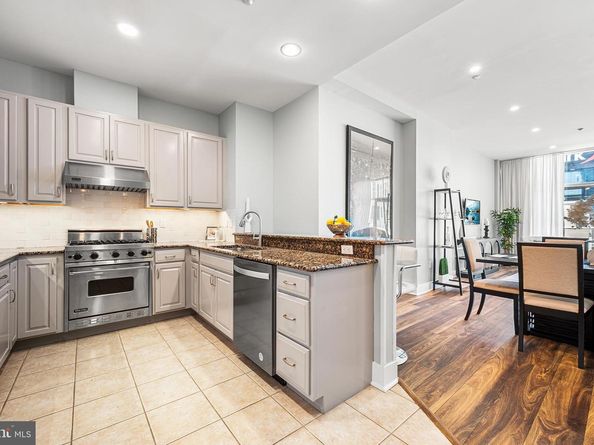 23 S 23rd 7D, Philadelphia PA 19103