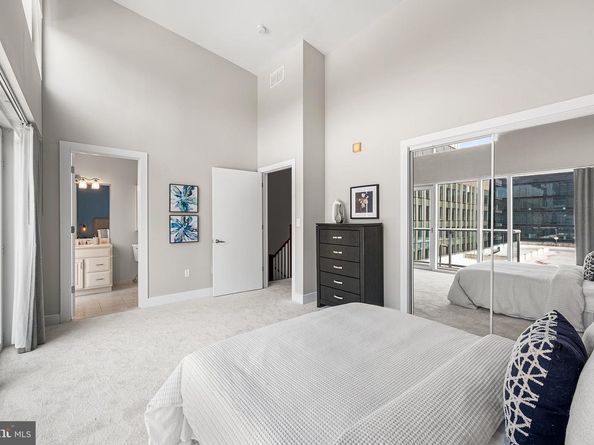 23 S 23rd 7D, Philadelphia PA 19103