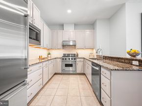23 S 23rd 7D, Philadelphia PA 19103