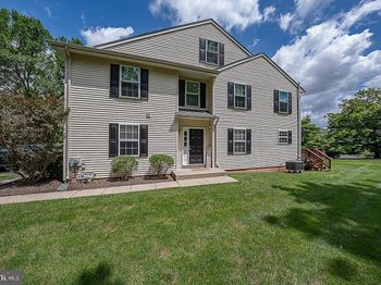 837 Rosehill Drive