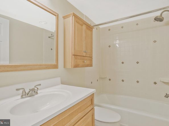 3800 Fairfax Drive 1411, Arlington VA 22203